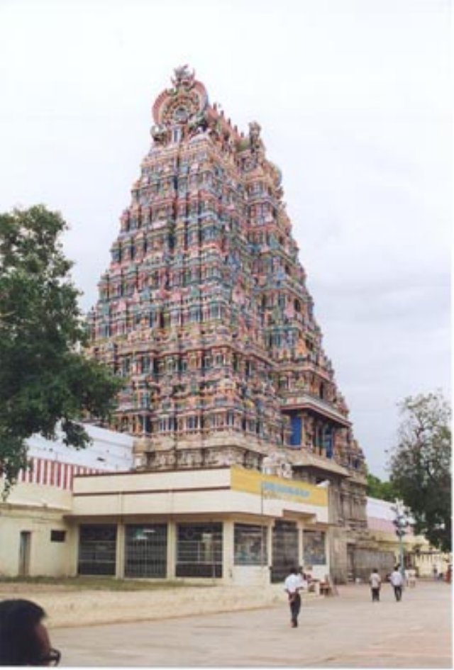 meenakshi1.jpg