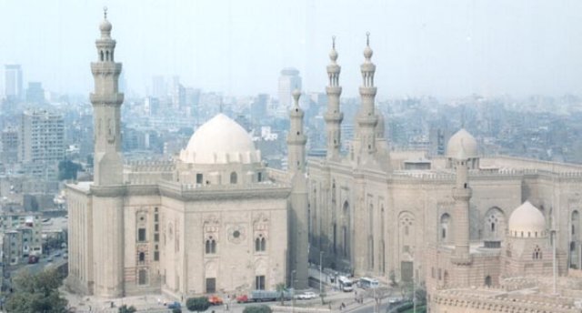 mosque1.jpg