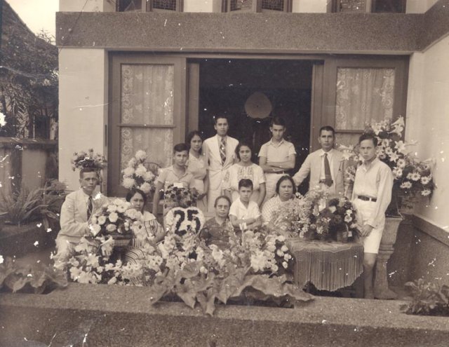 thweddinganniversaryofgerardfranshayelouisejansen1936.jpg